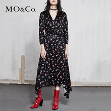 MOCO2018春季新品V领印花不规则裙摆连衣裙MA181DRS209 摩安珂图片