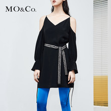 MOCO裙子夏女2018新款v领吊带露肩港味复古连衣裙性感小心机收腰图片