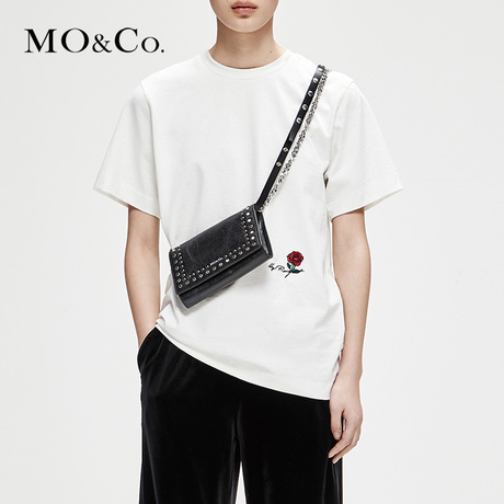 MOCO2018秋季新品套头圆领玫瑰刺绣图案T恤 MT183TEE203摩安珂商品大图