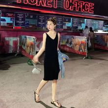 花栗鼠小姐 换季必备单品 敲柔软的羊毛混纺坑条针织背心/背心裙