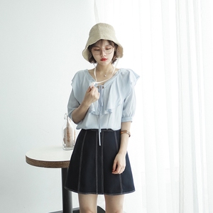 花栗鼠小姐文艺衬衫