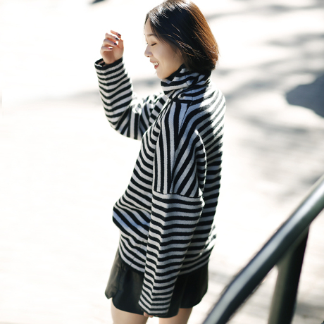 米可可M6621文艺大码条纹宽松慵懒高领打底针织毛衣女18秋冬新商品大图