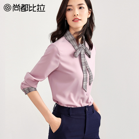 尚都比拉蝴蝶结格子上衣女2018秋简约通勤衬衣藕粉色长袖雪纺衬衫商品大图