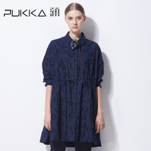 Pukka蒲牌全棉提花拼接风衣外套女原创设计大码女装2018秋装新款图片