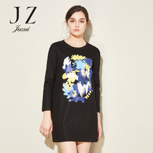JUZUI-玖姿旗舰店2017新款冬装印花圆领中长款宽松连衣裙女图片