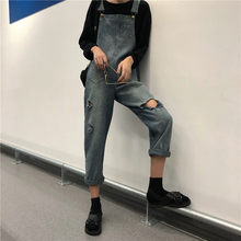 背带裤女2018秋季新款韩版百搭宽松破洞牛仔连体裤时尚直筒长裤潮