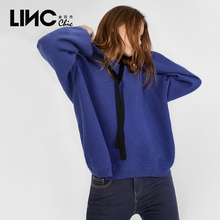 LINC金羽杰2018秋新款个性破洞做旧连帽套头毛衣女短款潮8311156图片