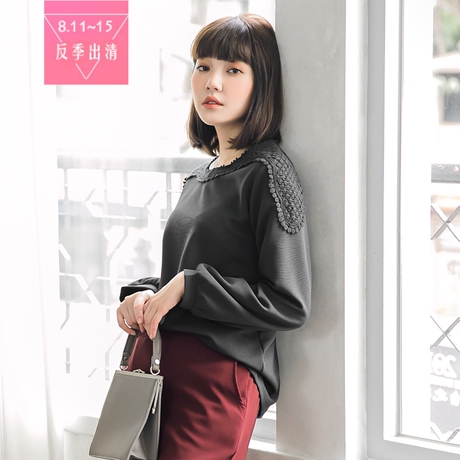 桔熊优雅圆领蕾丝钩花拼接横条压纹宽松上衣女秋冬大码AB5540商品大图