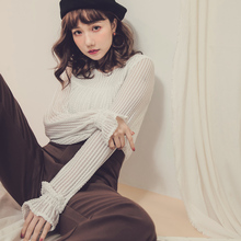 桔熊秋装黑白色暗纹透视喇叭袖宽松上衣女大码AB7842图片