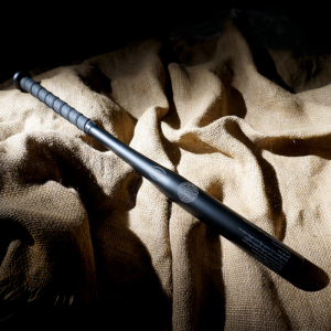 驱魔者钢制棒球棍