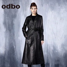 odbo/欧迪比欧2017年冬设计师潮牌黑白女装长款绵羊皮修身外套图片