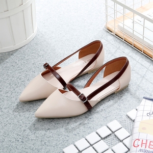 浅口尖头平底鞋