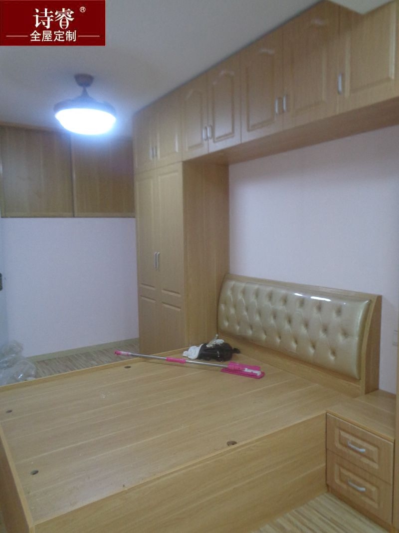 ʫ������³�055