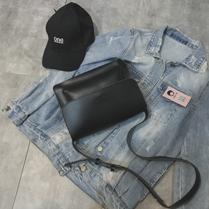 镜面单肩复古港风简约斜挎包