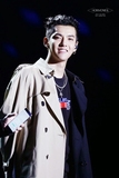 吴亦凡演唱会明星同款风衣男加厚双色拼色大衣中长款双排扣大衣潮