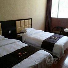柞水县乐乐石油酒店标间
