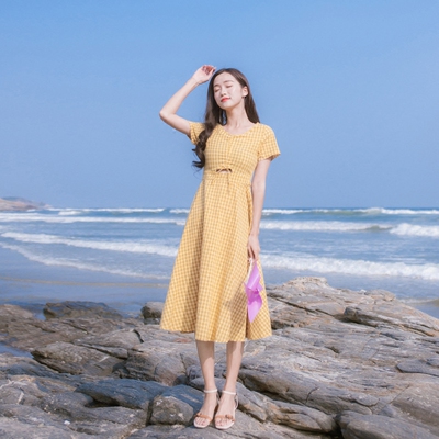 2018夏季新款女装修身初恋文艺复古小心机格子棉麻连衣裙长裙裙子