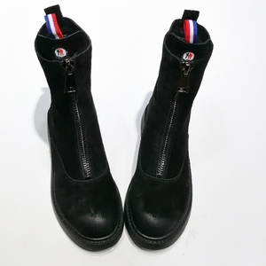 语妍新款前拉链马丁靴