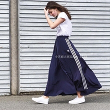 adidas 三叶草 专柜正品 女款 经典三条纹 压褶 半身长裙 BJ8167