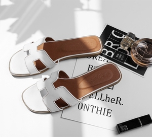 新款韩版室外平底休闲一字凉拖