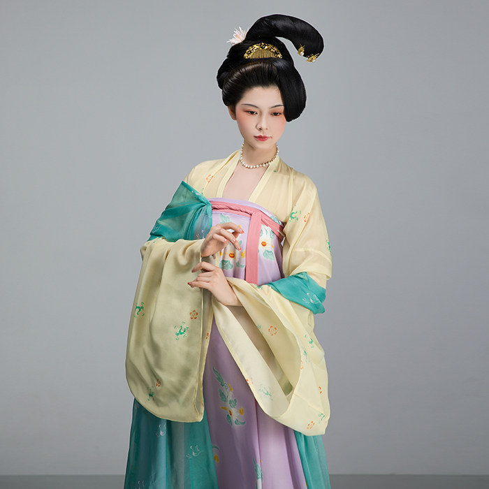 穿上这件汉服我直接穿越回大唐过春天! - 种草笔记 - 淘江湖