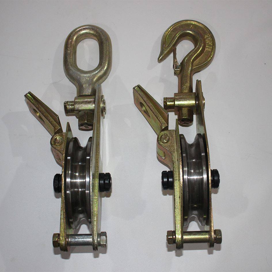 这个铁滑车居然能扛住高空坠物？！