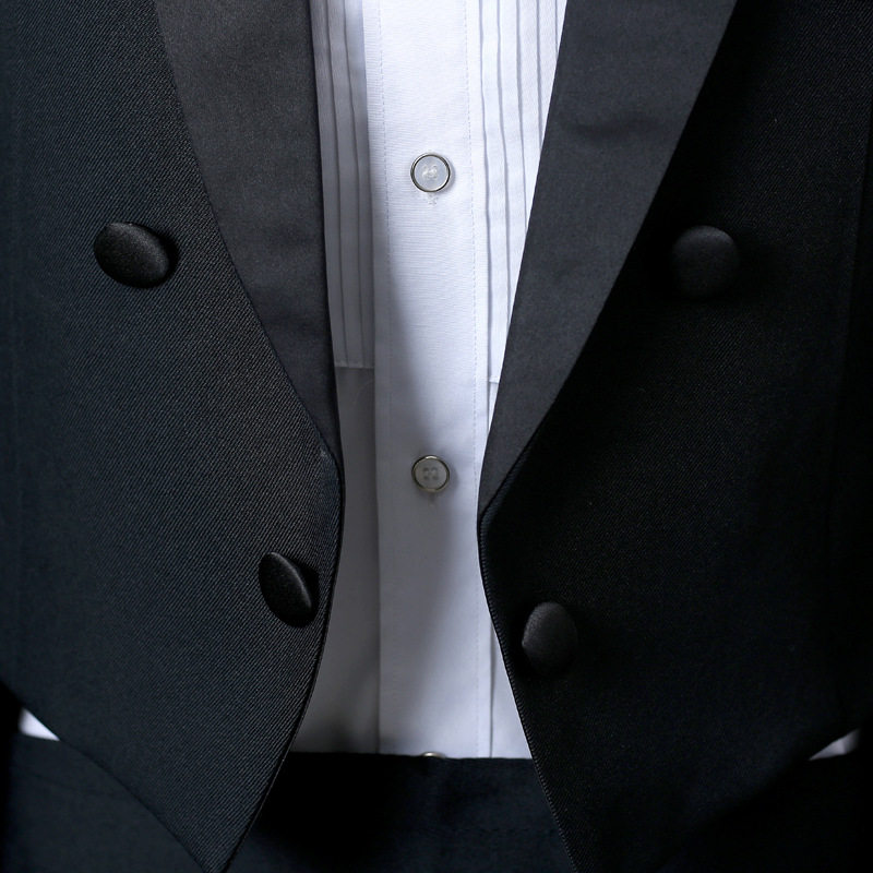 毕业晚会穿什么？这套男士燕尾服让你全场出彩