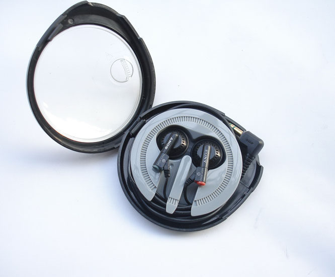 Sony /SONY MDR-E242 headphones classic 